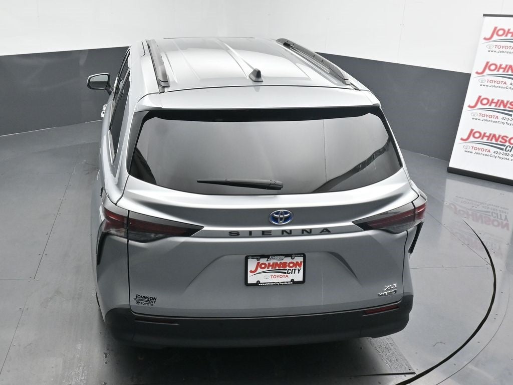 2024 Toyota Sienna XLE
