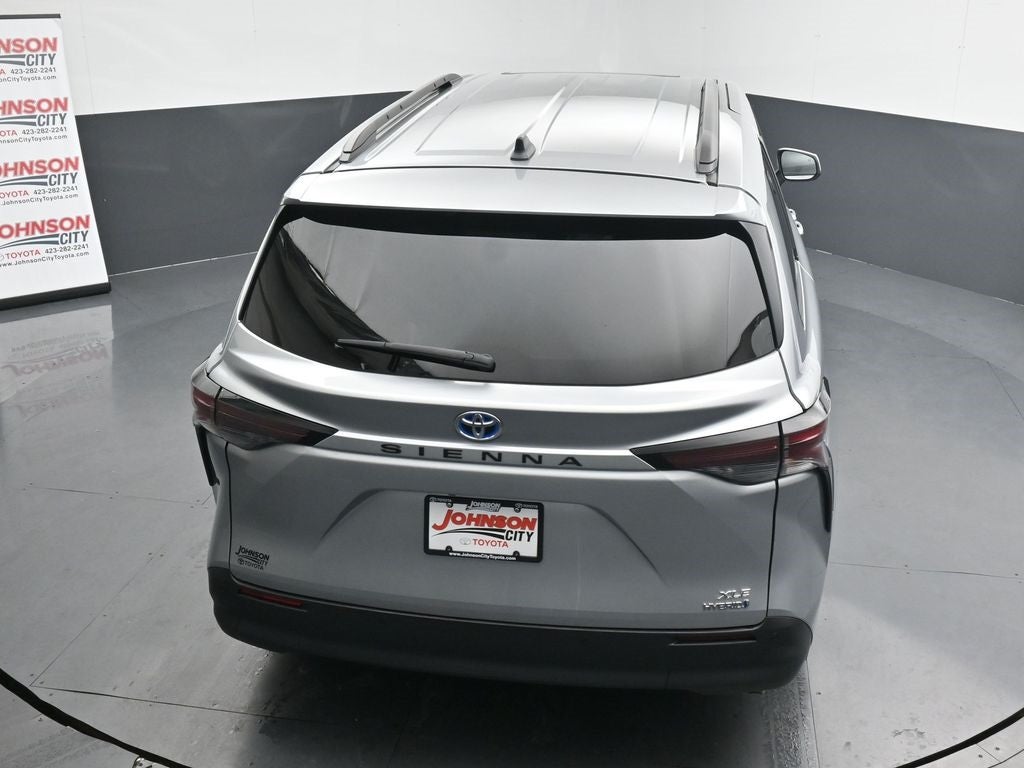 2024 Toyota Sienna XLE