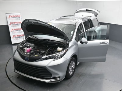 2024 Toyota Sienna XLE