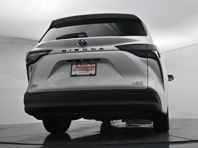 2024 Toyota Sienna XLE 8 Passenger