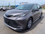 2023 Toyota Sienna XLE 8 Passenger