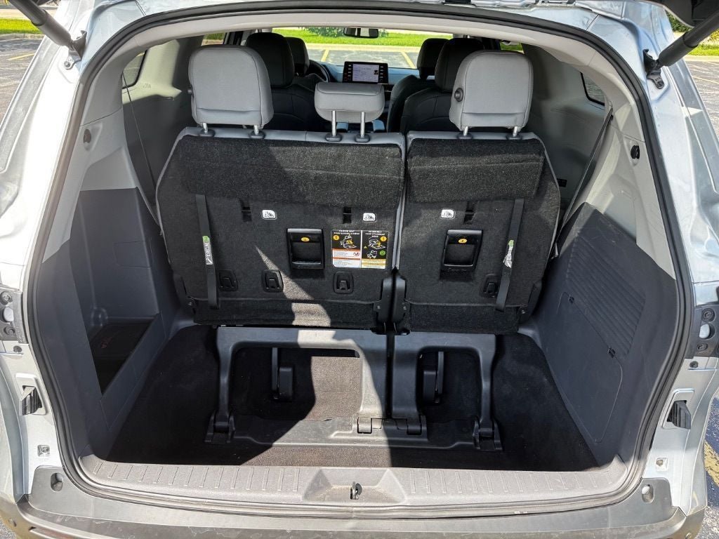 2023 Toyota Sienna XLE 7 Passenger