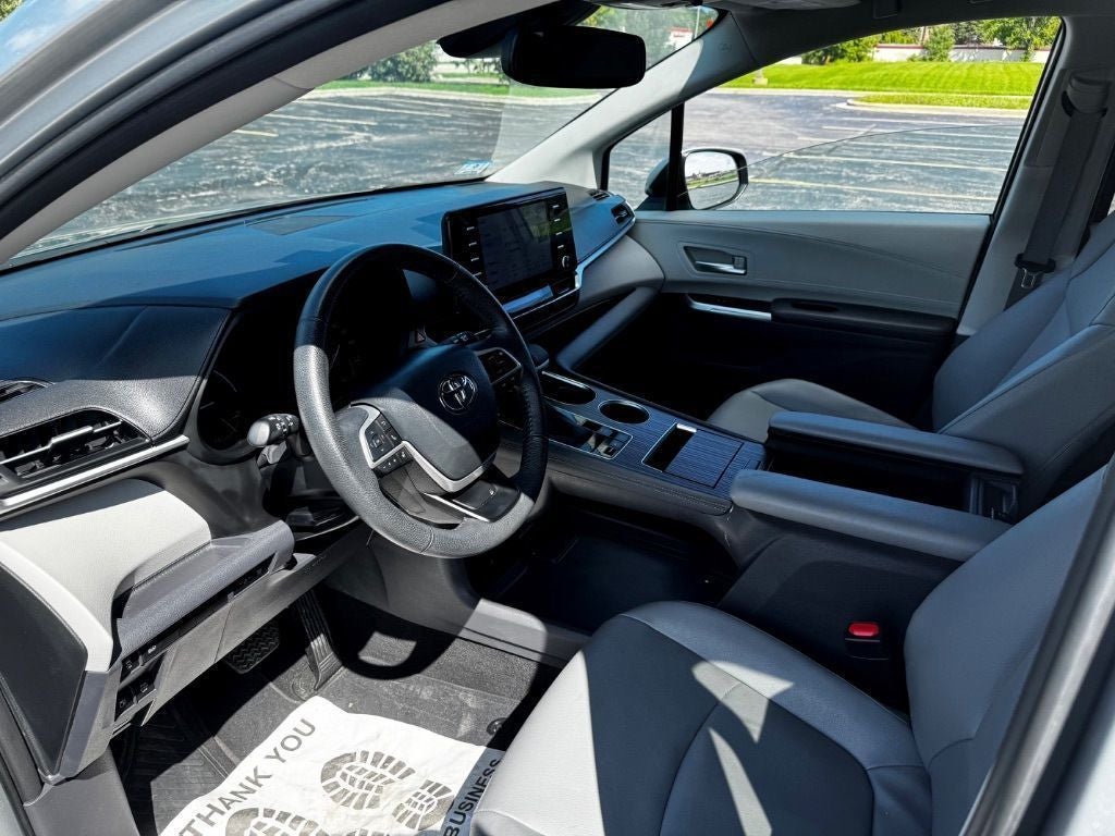 2023 Toyota Sienna XLE 7 Passenger