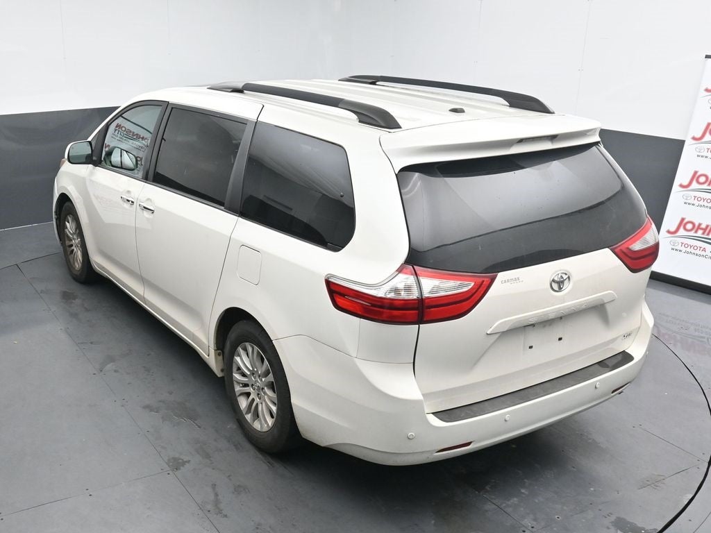 2017 Toyota Sienna XLE 7 Passenger