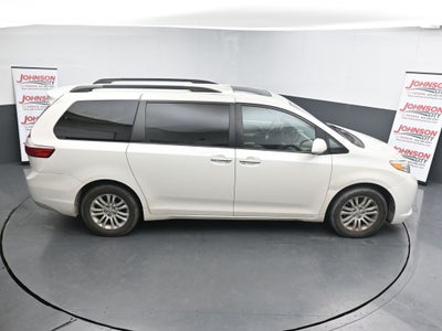 2017 Toyota Sienna XLE 7 Passenger