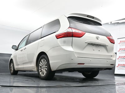 2017 Toyota Sienna XLE 7 Passenger