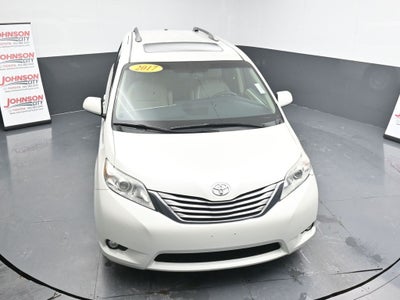 2017 Toyota Sienna XLE 7 Passenger
