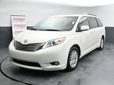 2017 Toyota Sienna XLE 7 Passenger