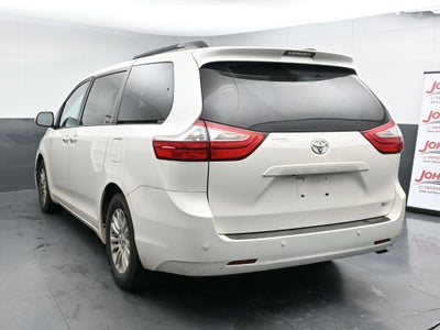 2017 Toyota Sienna XLE 7 Passenger