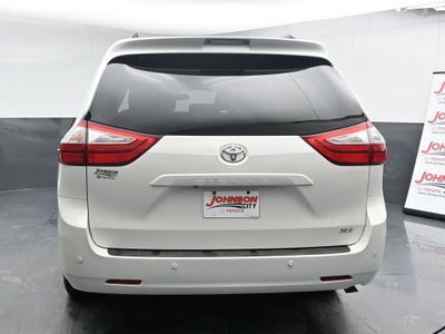 2017 Toyota Sienna XLE 7 Passenger