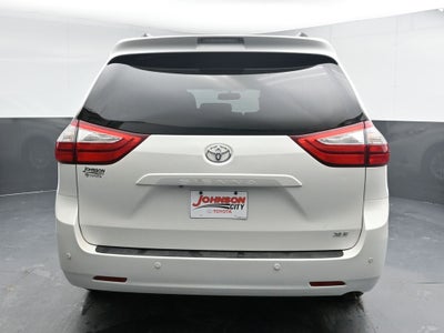 2017 Toyota Sienna XLE 7 Passenger