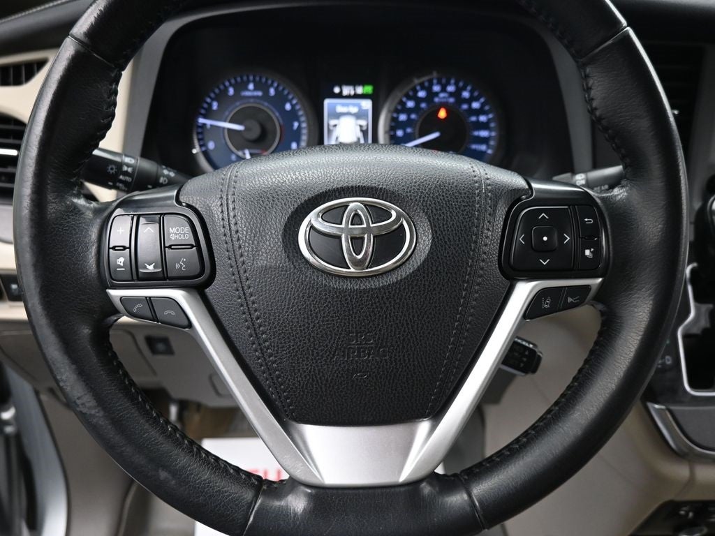 2019 Toyota Sienna XLE 7 Passenger