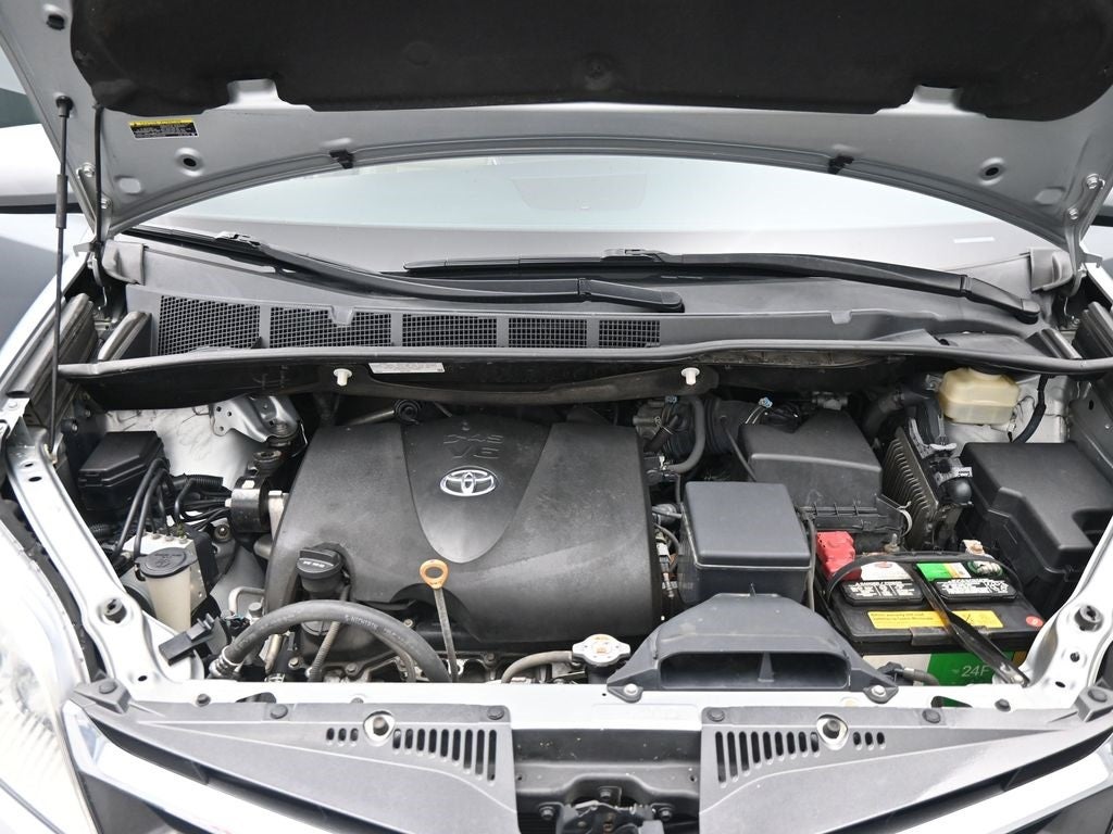 2019 Toyota Sienna XLE 7 Passenger