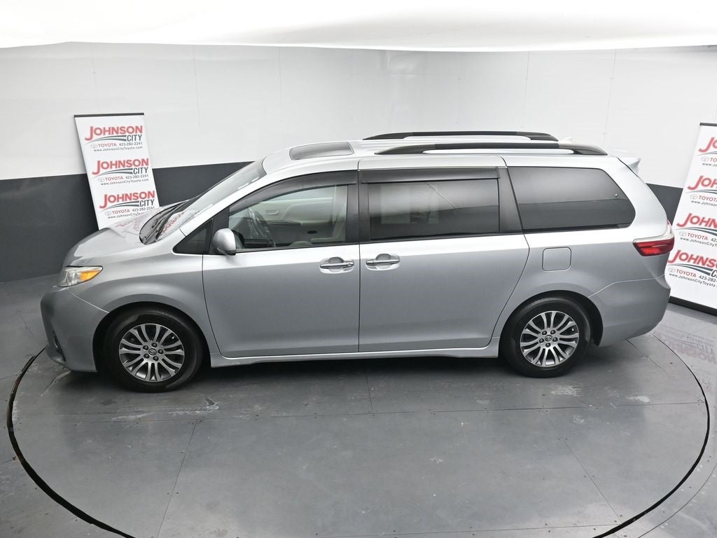 2019 Toyota Sienna XLE 7 Passenger