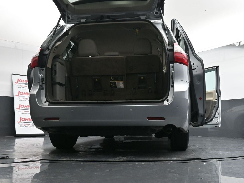 2019 Toyota Sienna XLE 7 Passenger