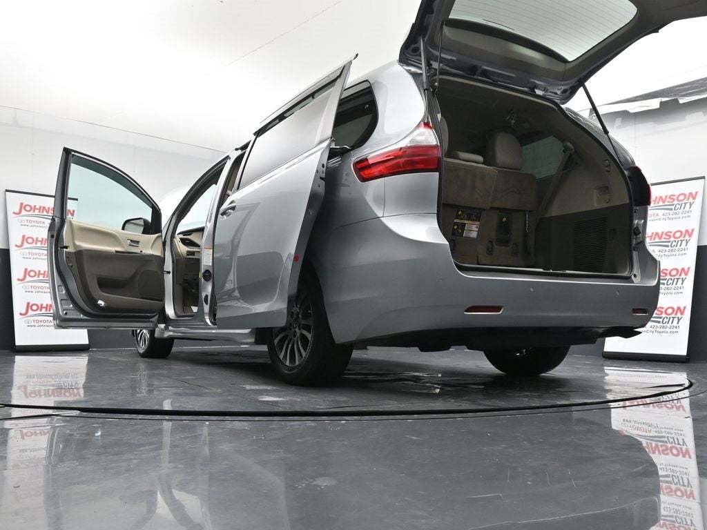2019 Toyota Sienna XLE 7 Passenger