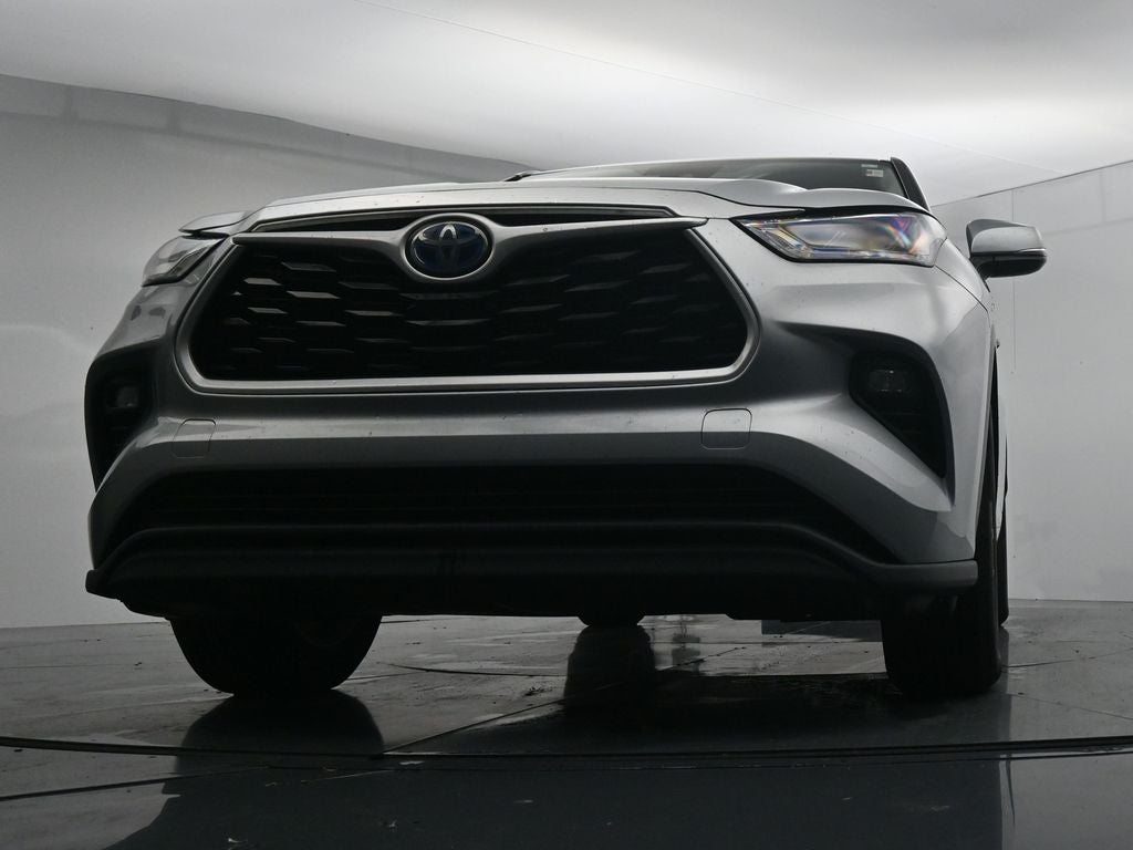 2021 Toyota Highlander LE