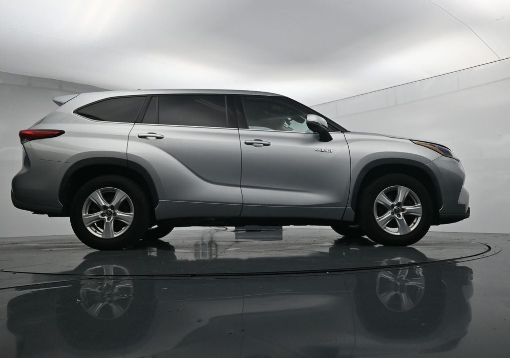 2021 Toyota Highlander LE