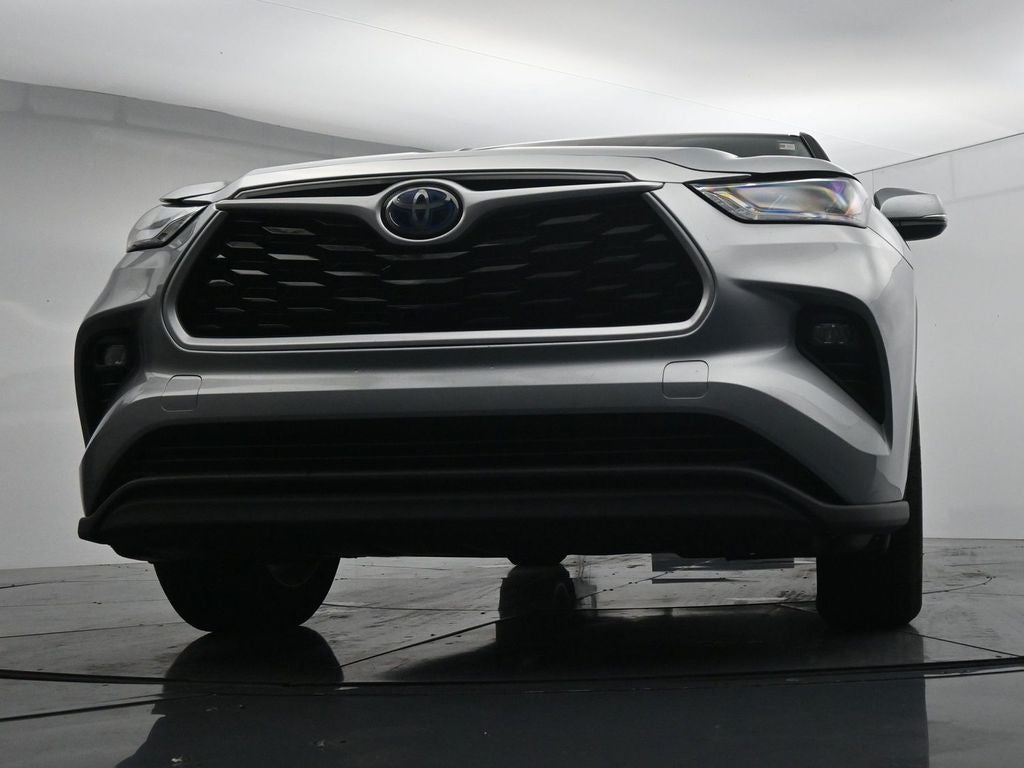 2021 Toyota Highlander LE