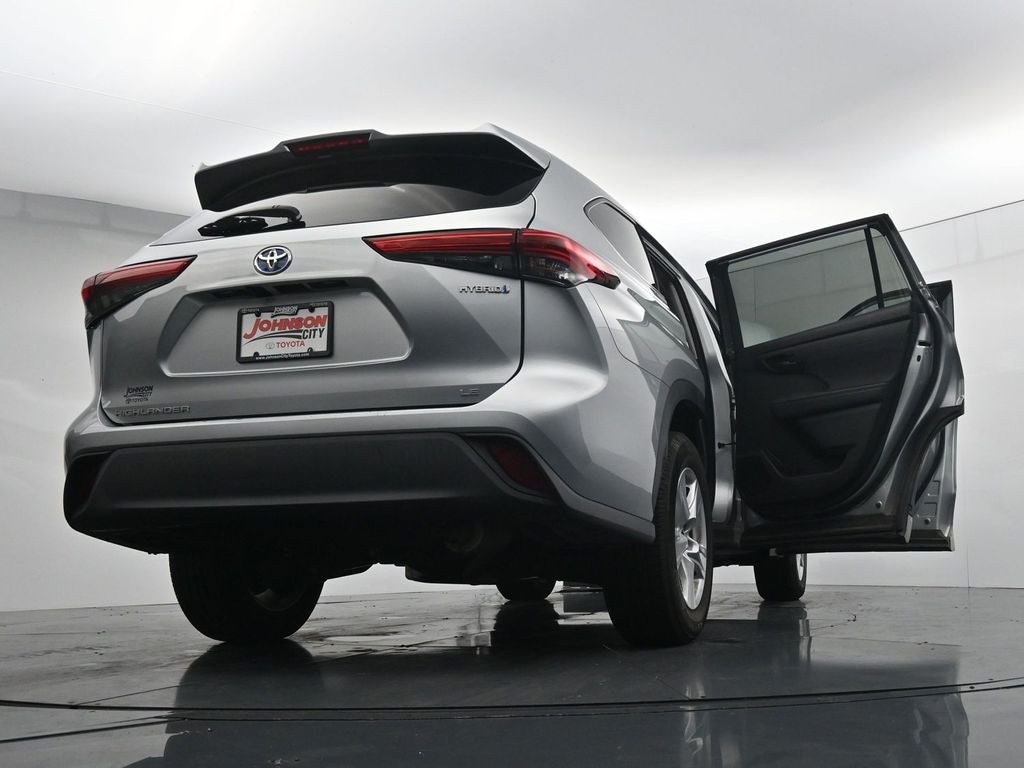 2021 Toyota Highlander LE