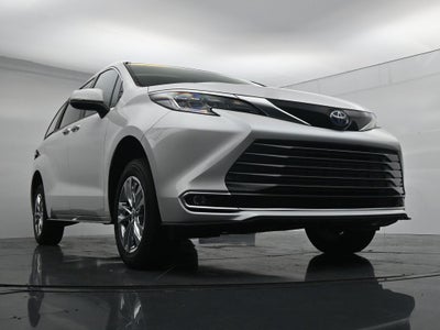 2024 Toyota Sienna Limited 7 Passenger