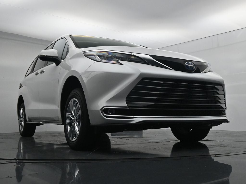 2024 Toyota Sienna Limited 7 Passenger