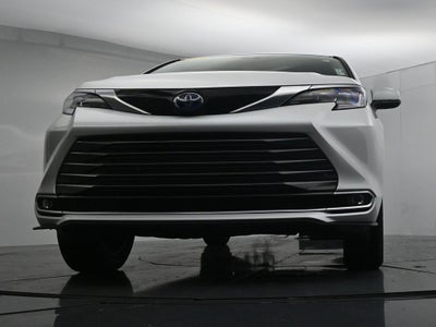 2024 Toyota Sienna Limited 7 Passenger