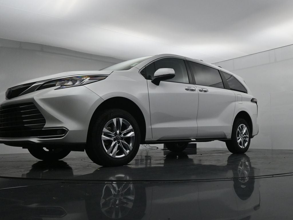 2024 Toyota Sienna Limited 7 Passenger