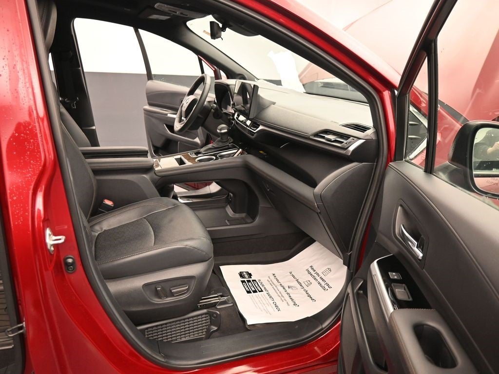 2025 Toyota Sienna Limited 7 Passenger