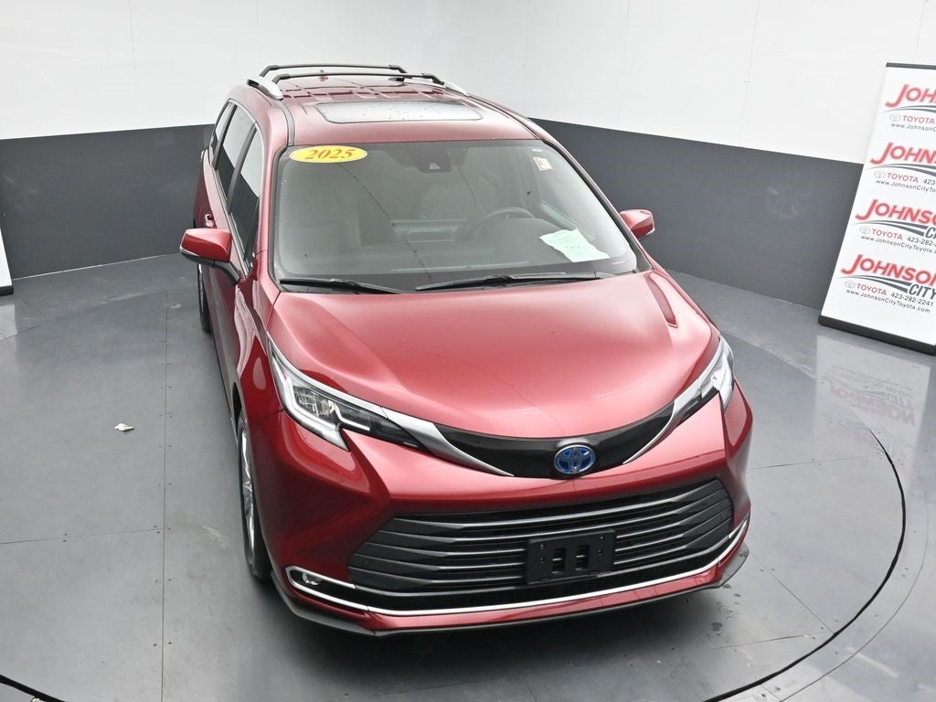 2025 Toyota Sienna Limited 7 Passenger