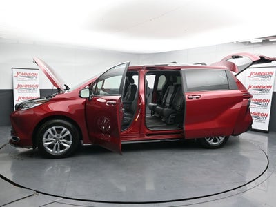 2025 Toyota Sienna Limited 7 Passenger