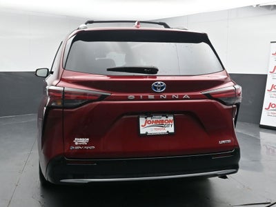 2025 Toyota Sienna Limited 7 Passenger
