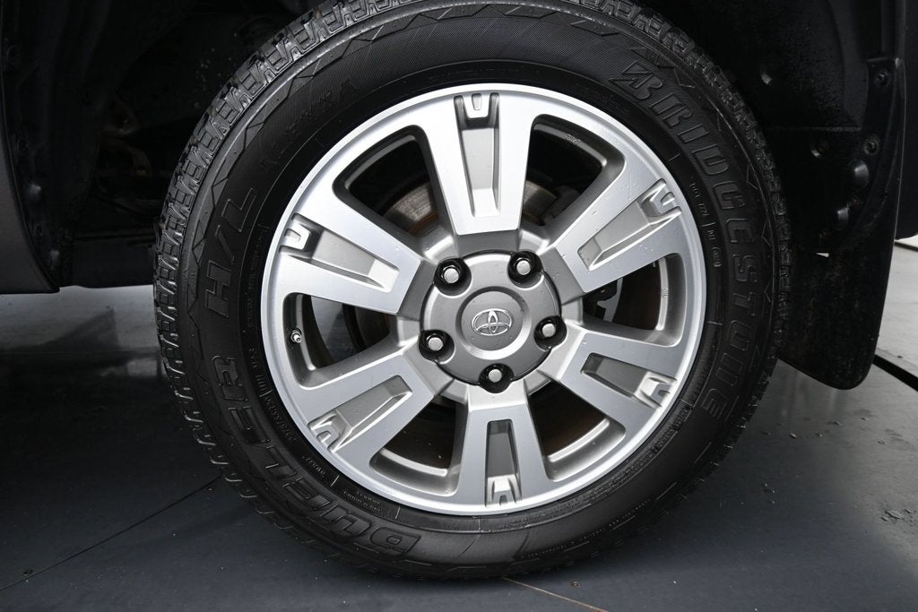 2017 Toyota Tundra Platinum 5.7L V8