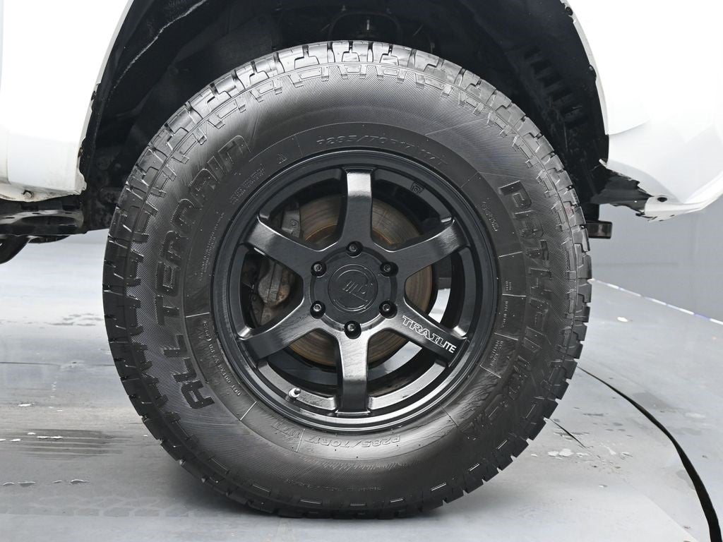 2017 Toyota Tacoma SR5