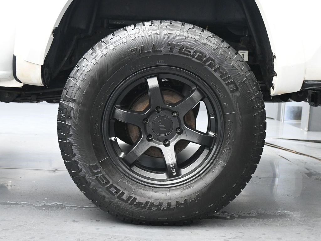 2017 Toyota Tacoma SR5