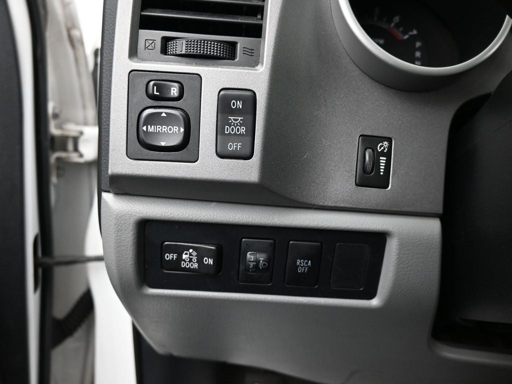 2011 Toyota Tundra Grade CrewMax