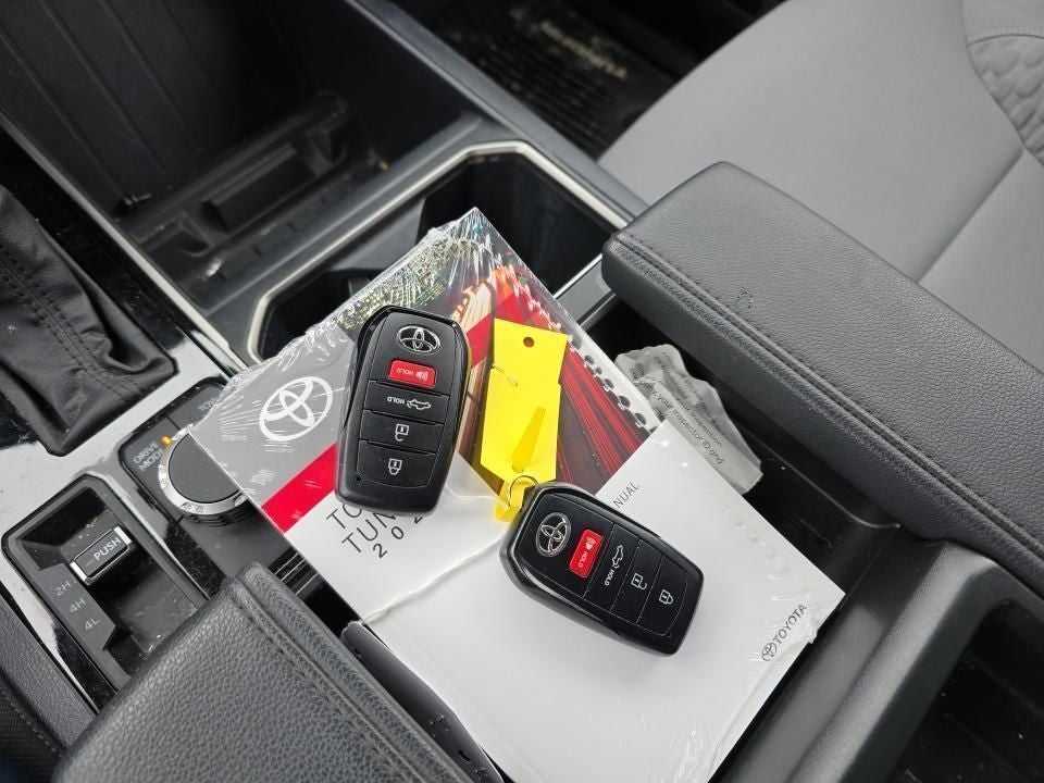 2023 Toyota Tundra SR5