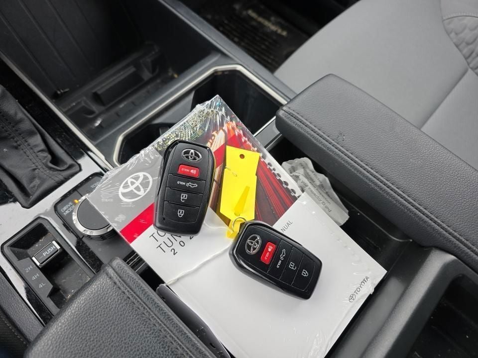 2023 Toyota Tundra SR5