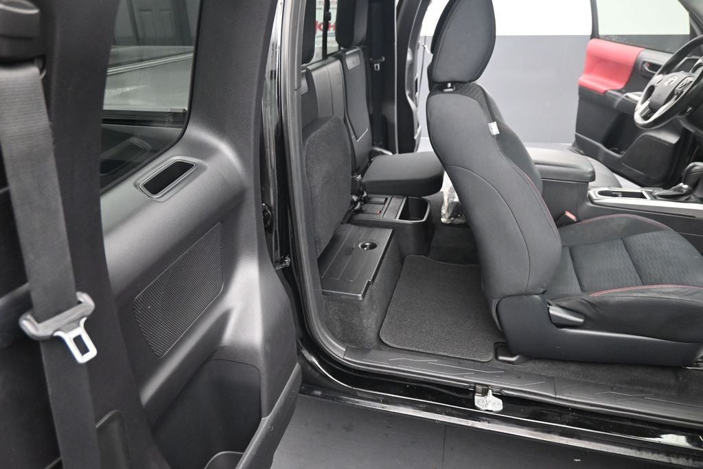 2017 Toyota Tacoma SR5