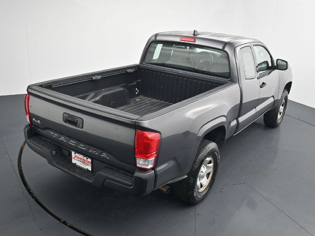 2017 Toyota Tacoma SR