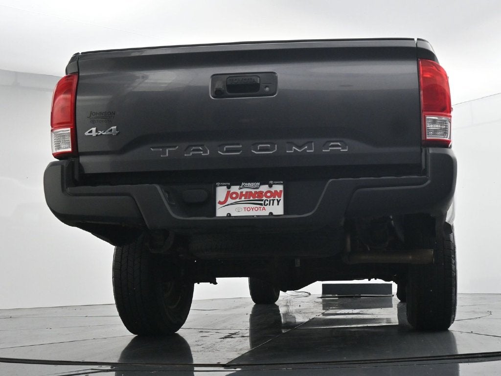 2017 Toyota Tacoma SR