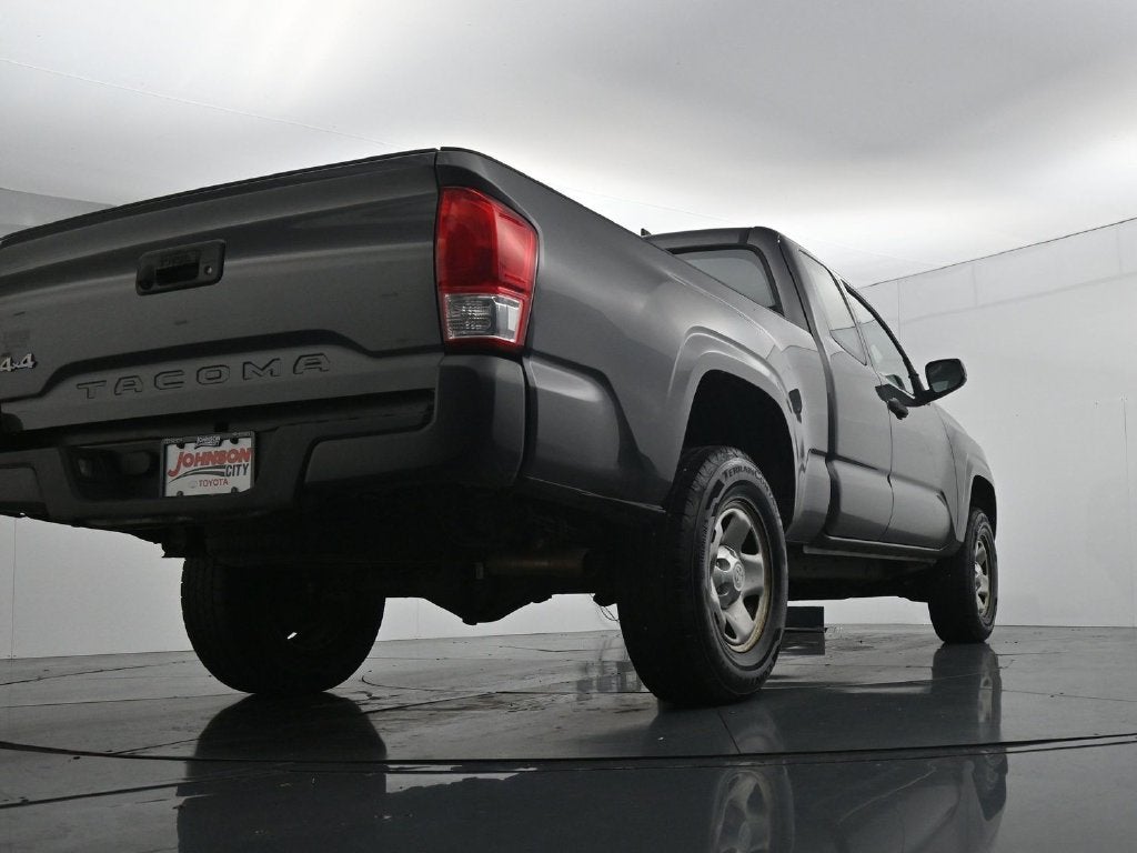 2017 Toyota Tacoma SR