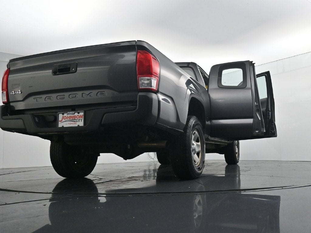2017 Toyota Tacoma SR