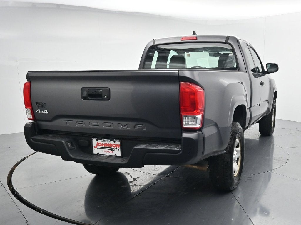 2017 Toyota Tacoma SR