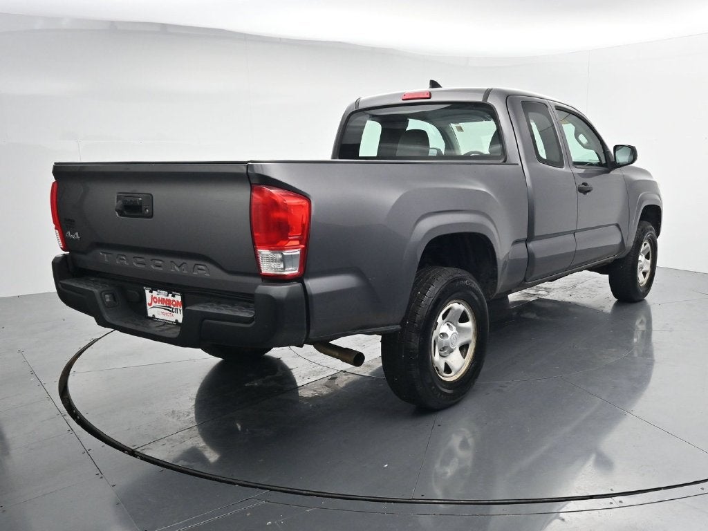 2017 Toyota Tacoma SR