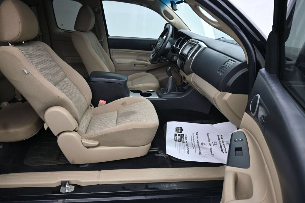 2014 Toyota Tacoma Base