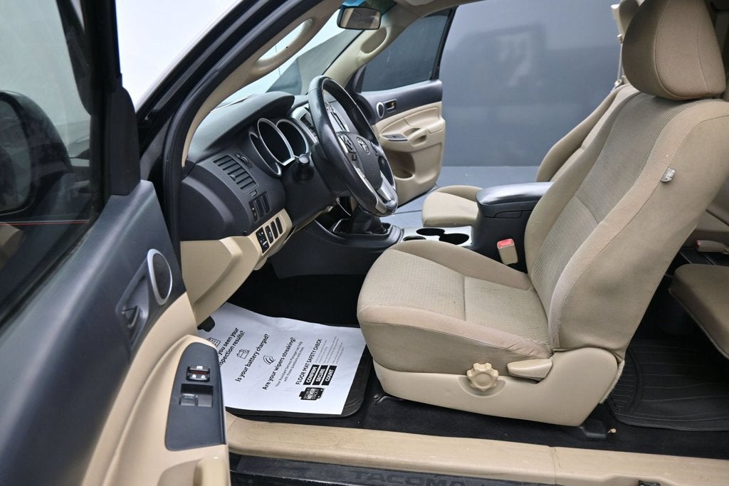 2014 Toyota Tacoma Base