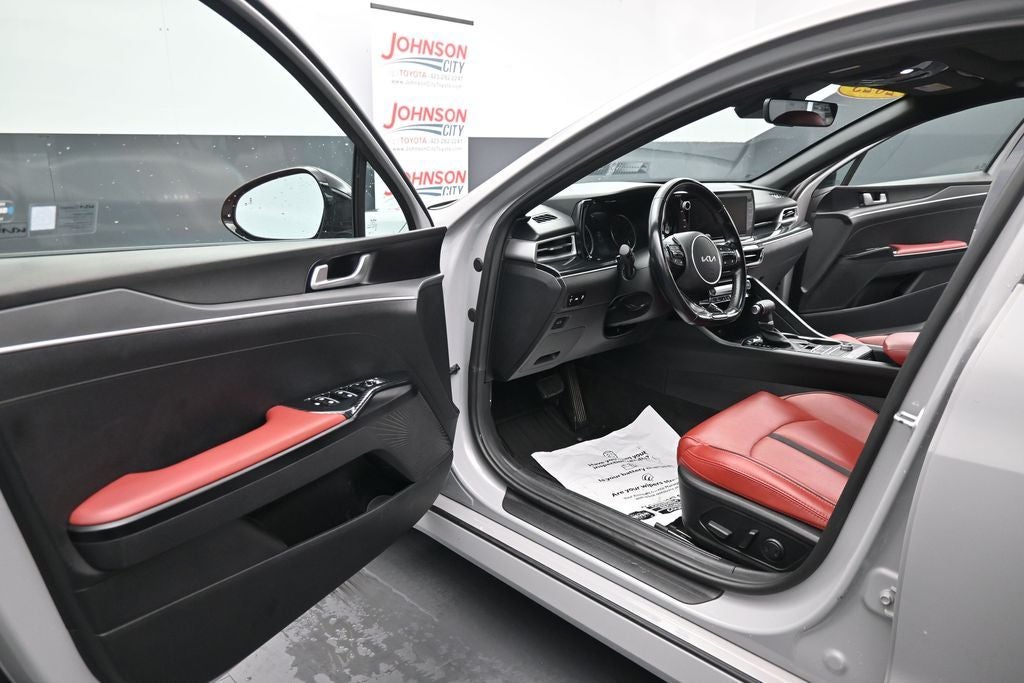 2023 Kia K5 GT-Line