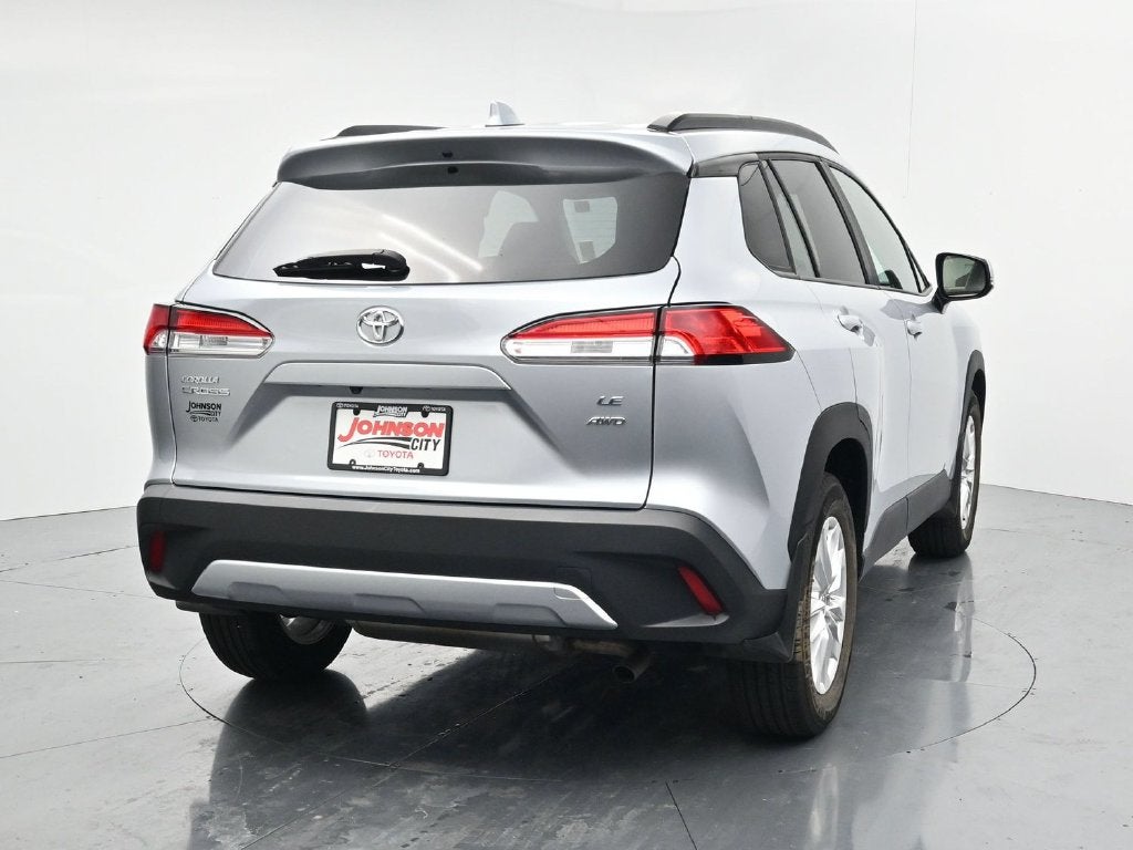 2024 Toyota Corolla Cross LE