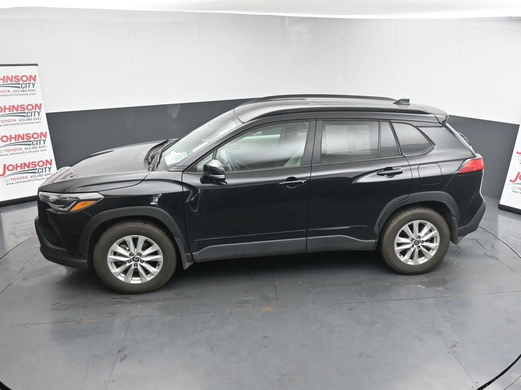 2024 Toyota Corolla Cross LE